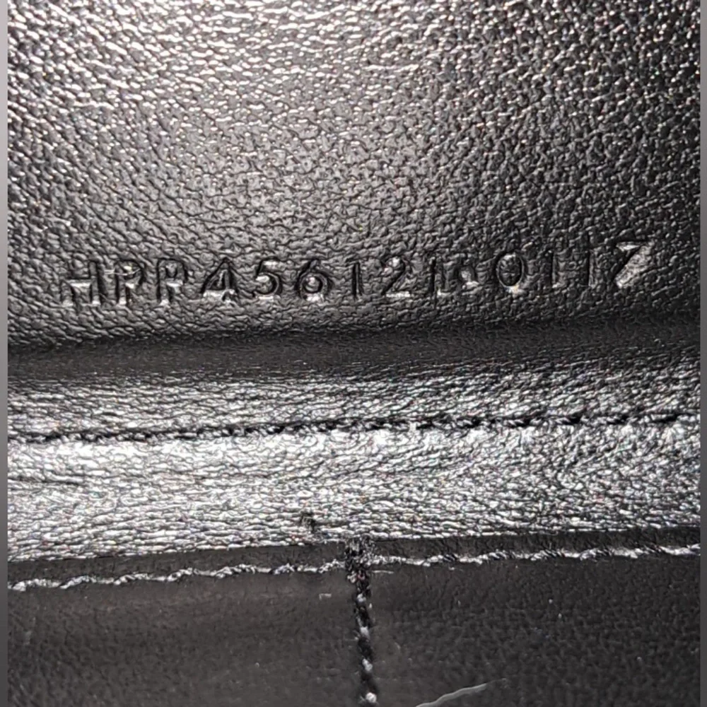 Saint Laurent Paris Love Patch Women’s Leather Wallet - Picture 4 of 16